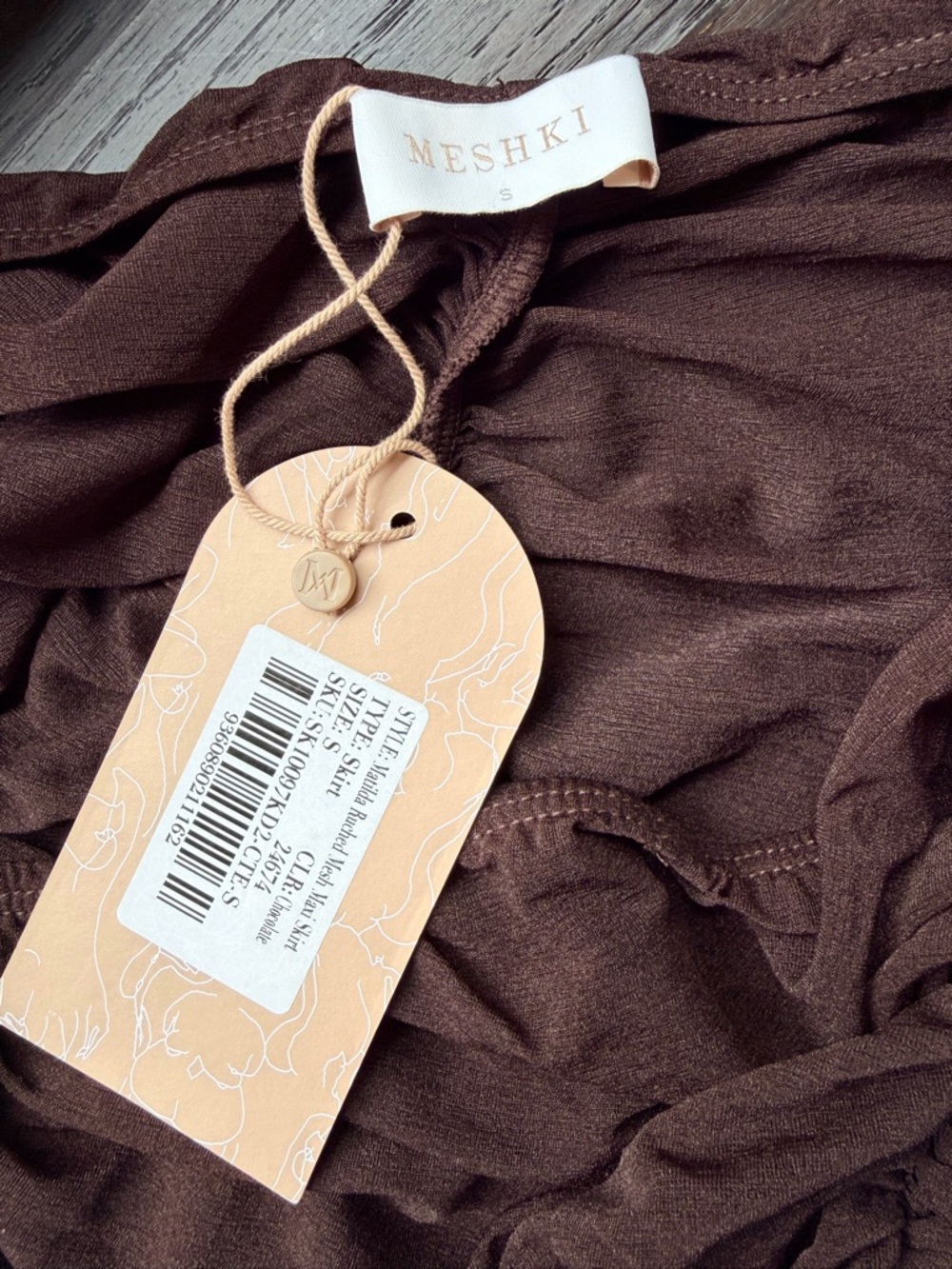 MESHKI Matilda Sleeveless High-Neck Chocolate Ruched Set - Picture 8 of 9